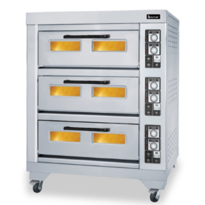 Three deck electric oven with 6 trays